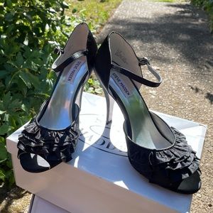 Steve Madden Black Ruffle Open-toed Heels